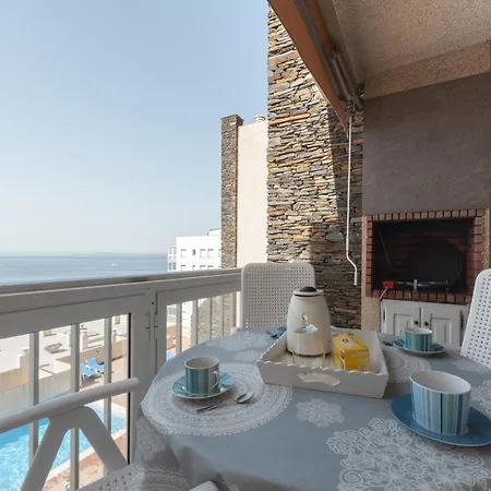 Sea-view In Near Apartment